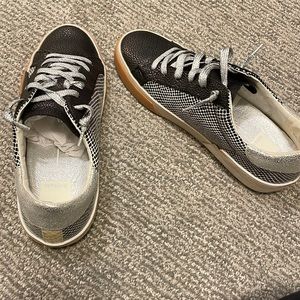 Dolce Vita Zina Sneaker